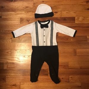Like new tuxedo footie